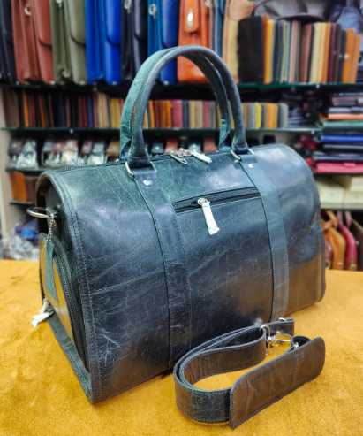 AXIVON Artisan Pull-Up Leather Duffel - Vintage Pine