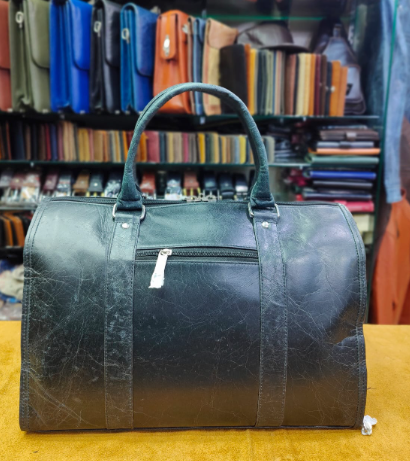 AXIVON Artisan Pull-Up Leather Duffel - Vintage Pine