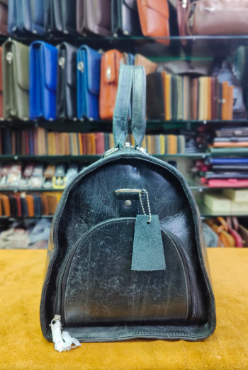 AXIVON Artisan Pull-Up Leather Duffel - Vintage Pine