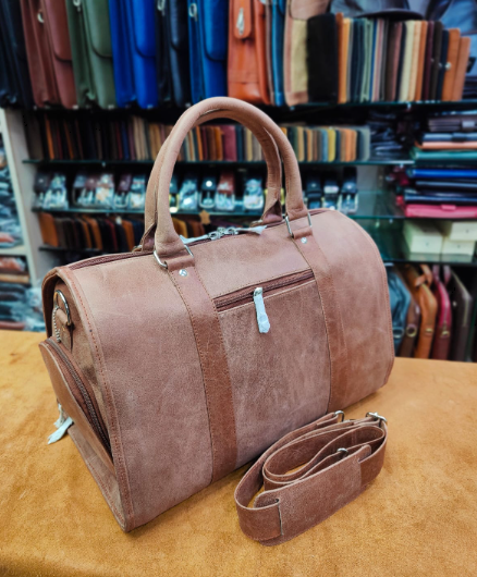 AXIVON Artisan Pull-Up Leather Duffel - Vintage Pine