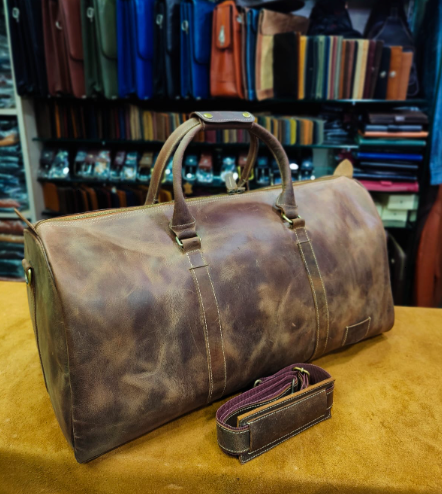 AXIVON Artisan Pull-Up Leather Weekender Duffel - Distressed Tobacco