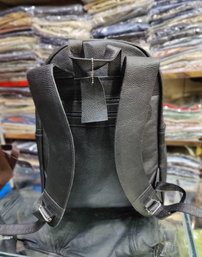 AXIVON Artisan Pebble Leather Backpack - Caramel Tan