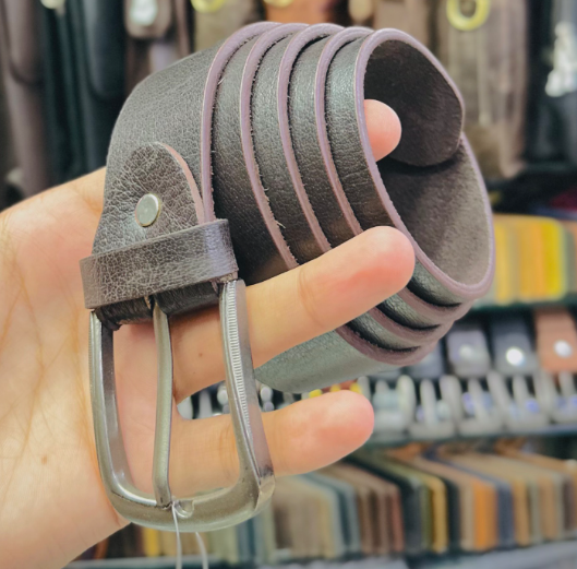 AXIVON Artisan Hand-Stitched Full-Grain Leather Belt
