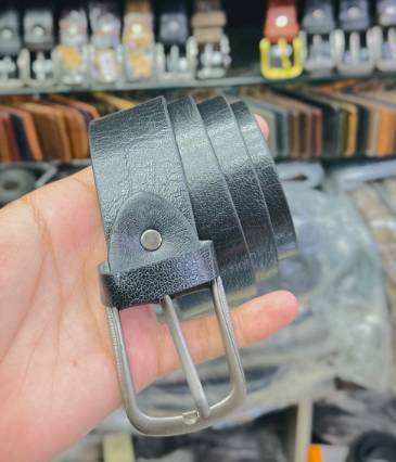 AXIVON Artisan Hand-Stitched Full-Grain Leather Belt
