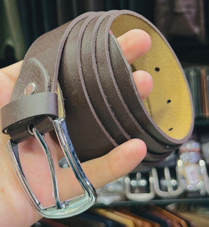 AXIVON Artisan Hand-Stitched Full-Grain Leather Belt